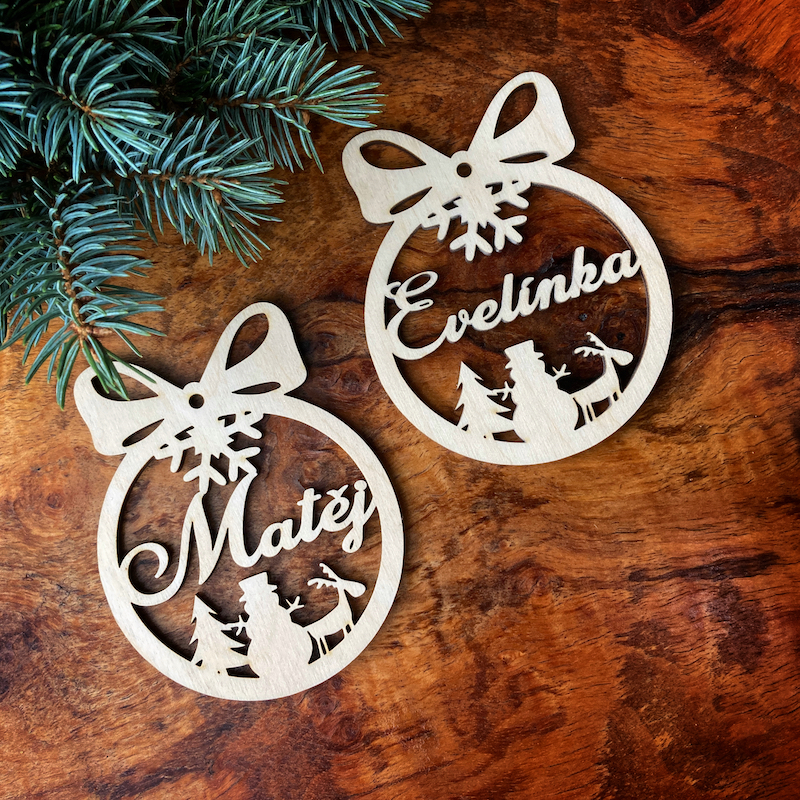 Dřevěná vánoční ozdoba se jménem