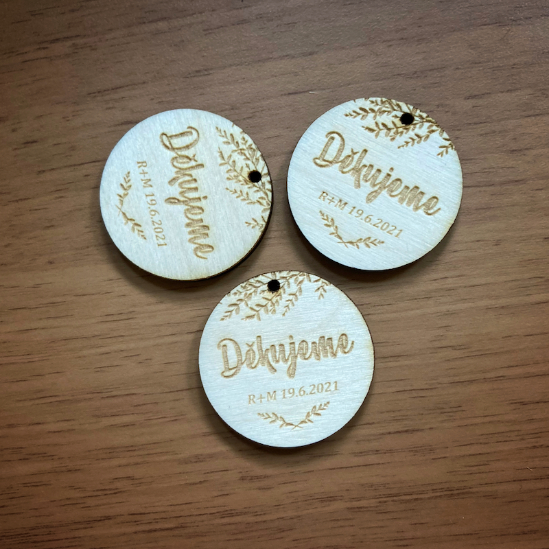 Dřevěné medailonky (různé motivy)