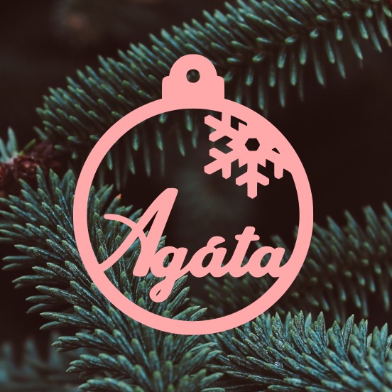 Růžová vánoční ozdoba se jménem