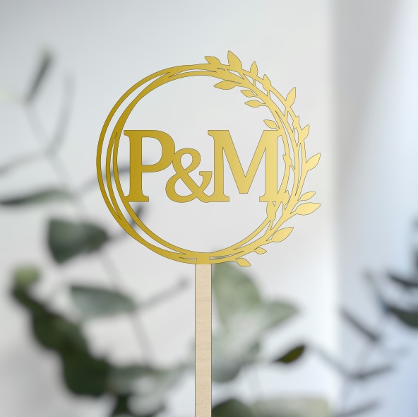 Svatební zápich do dortu s iniciály