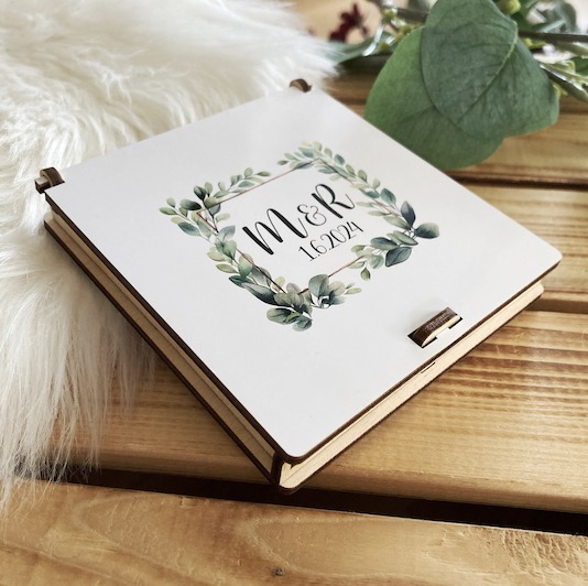 Dřevěná krabička s přáním na darované peníze