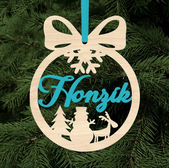 Vánoční ozdoba s modrým jménem