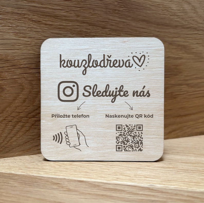 NFC + QR destička pro Instagram s vlastním logem