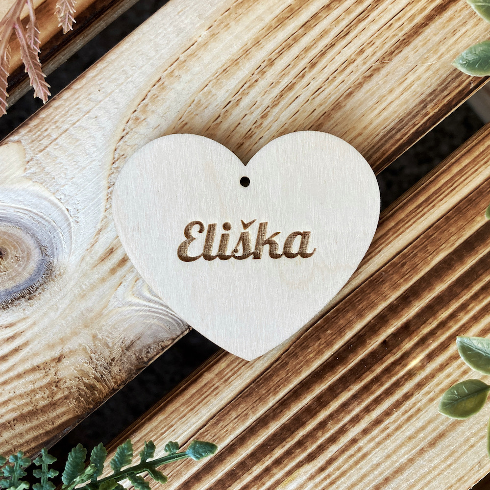Dřevěné srdce se jménem