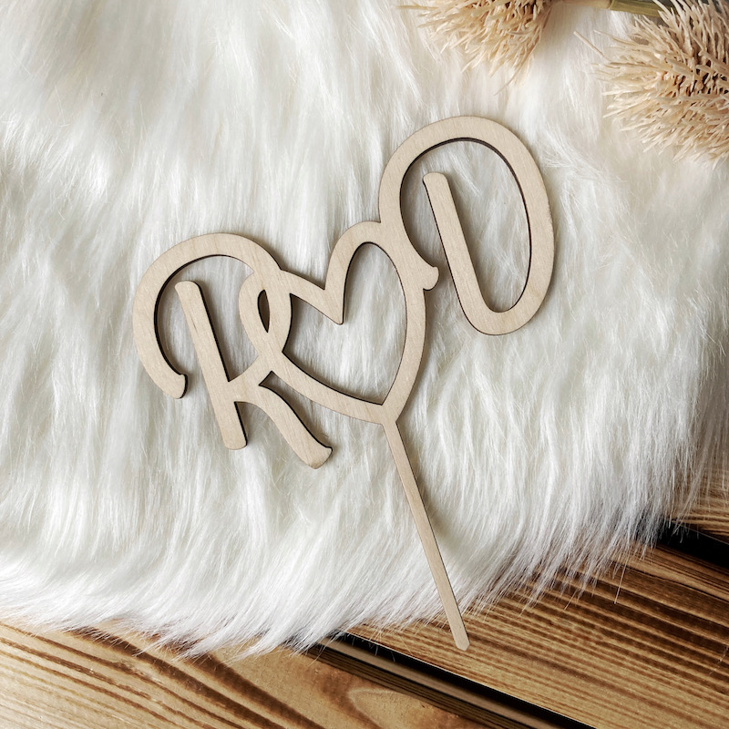 Zápich do dortu s iniciály