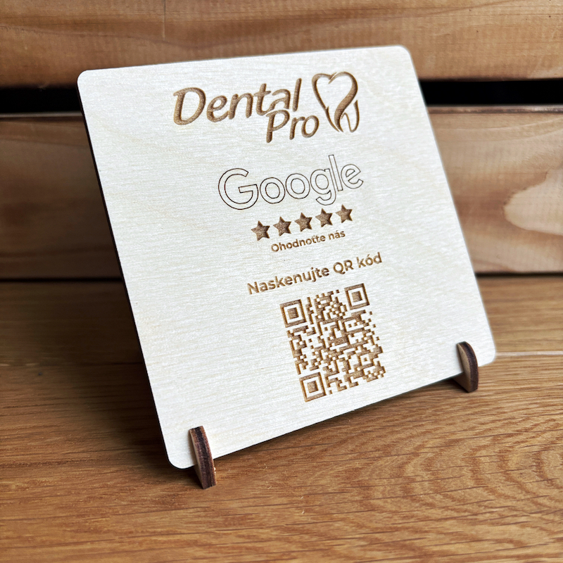 QR destička pro Google recenze s vlastním logem