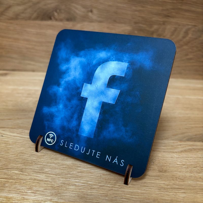 NFC destička pro Facebook