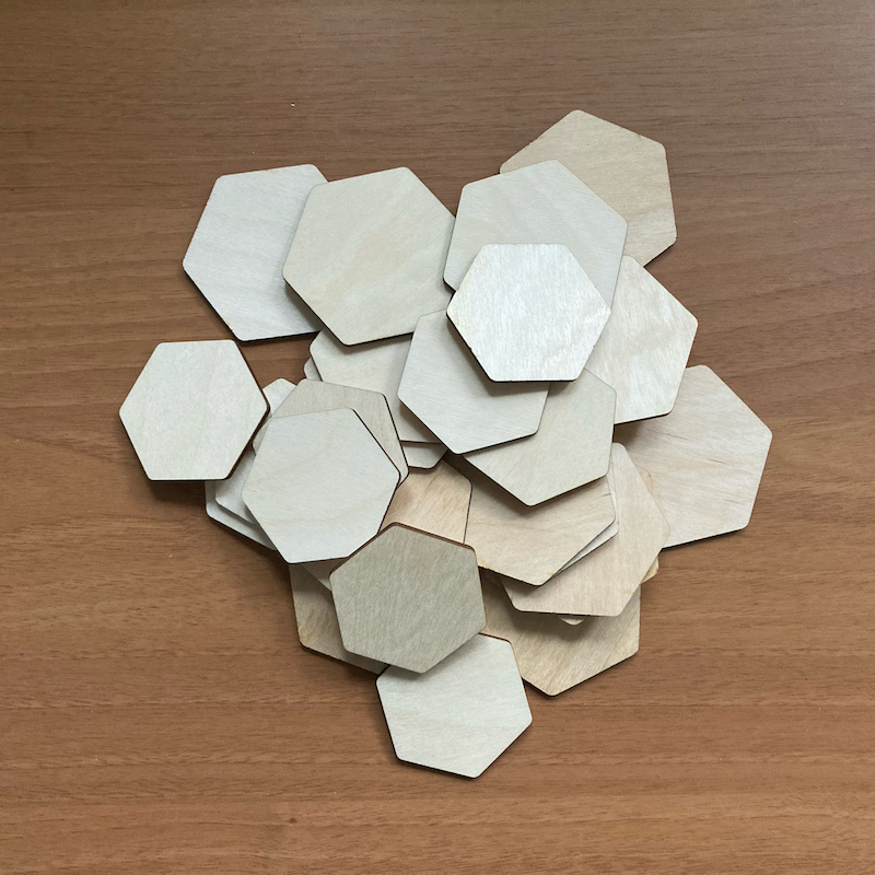 Dřevěný hexagon