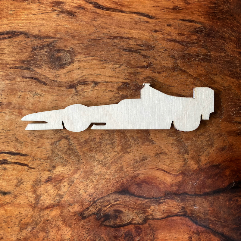 Dřevěná dekorace - formule