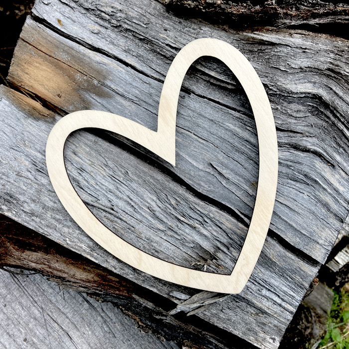 Dřevěná dekorace - srdce