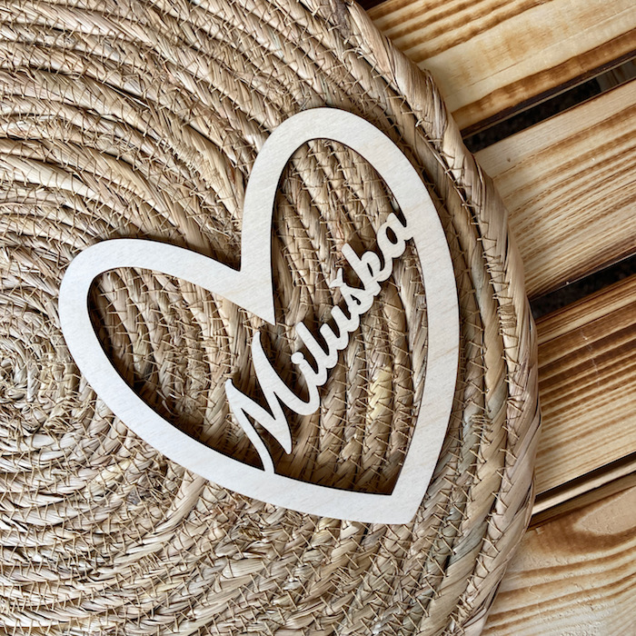 Dřevěné jméno v srdci