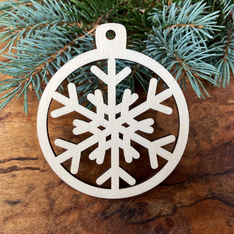 Dřevěná vánoční ozdoba - vločka