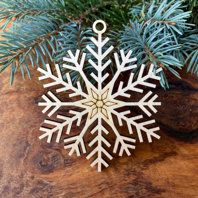 Dřevěná vánoční vločka