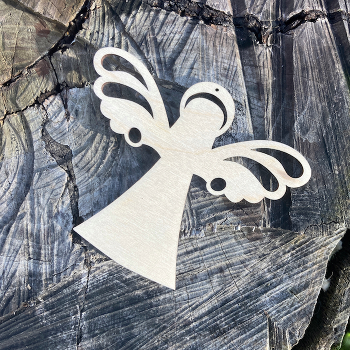 Dřevěný andělíček