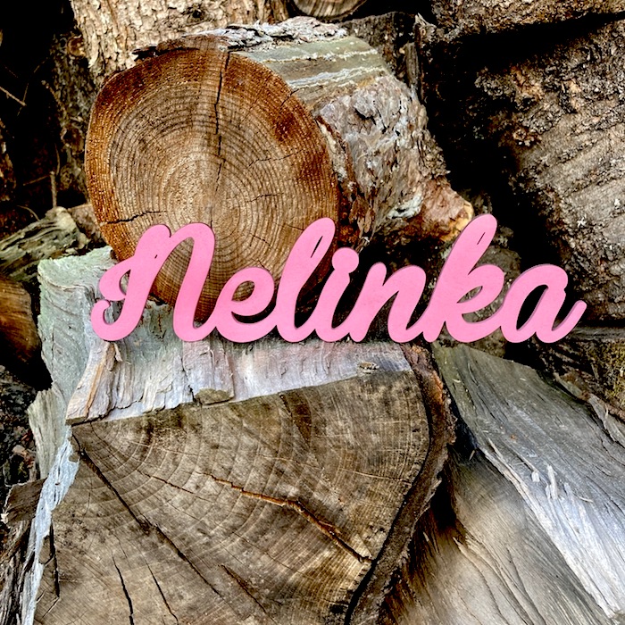 Dřevěné jméno (růžové)