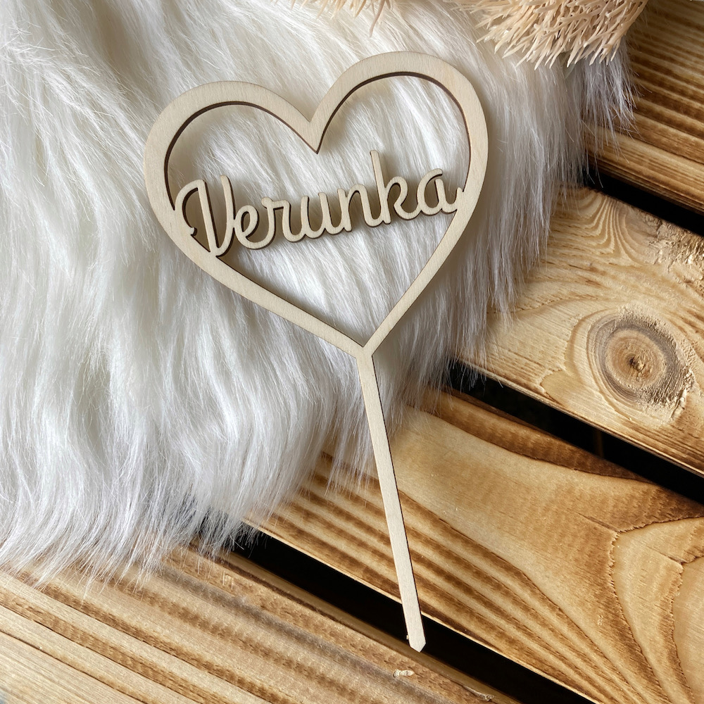 Zápich do dortu se jménem a srdcem