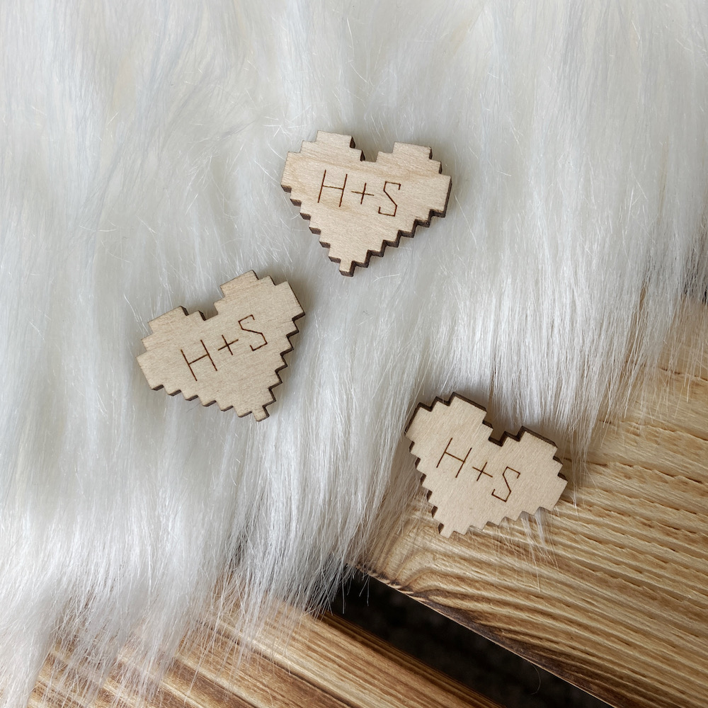 Pixelová srdíčka s iniciály