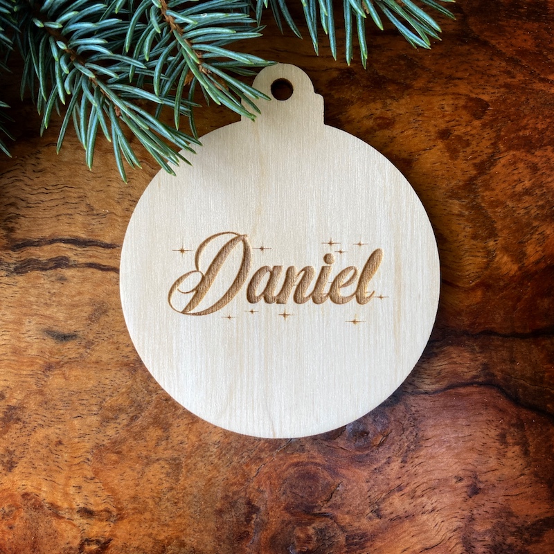Dřevěná vánoční ozdoba se jménem