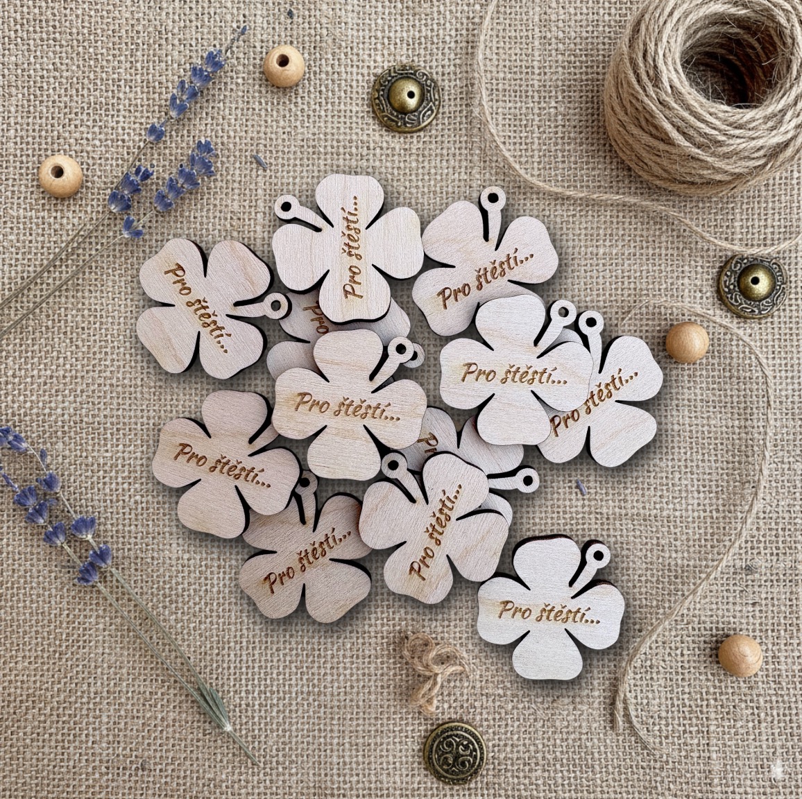 Dřevěný čtyřlístek pro štěstí...