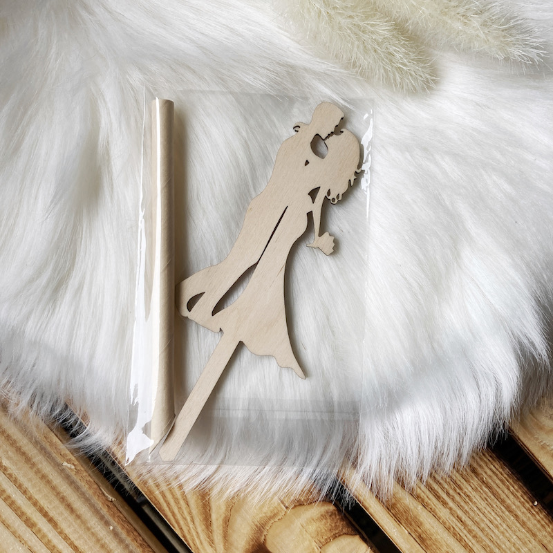 Zápich do dortu + iniciály a datum