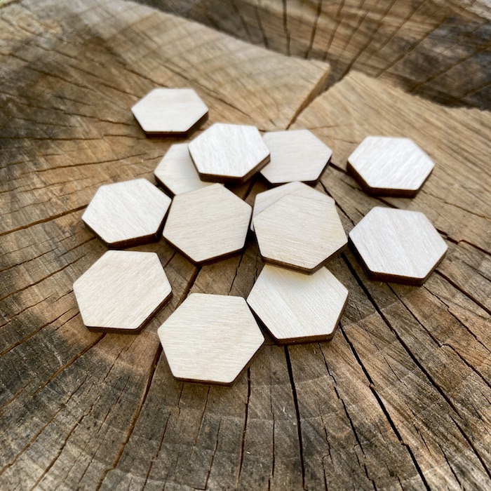 Dřevěný hexagon