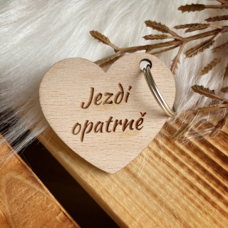 Přívěsek na klíče - Jezdi opatrně