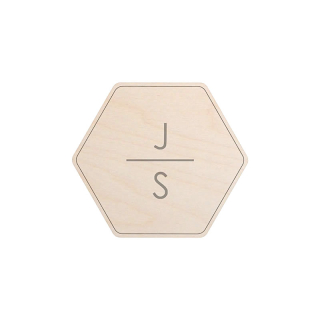 Dřevěný hexagon s iniciály