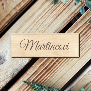 Dřevěná jmenovka na dveře